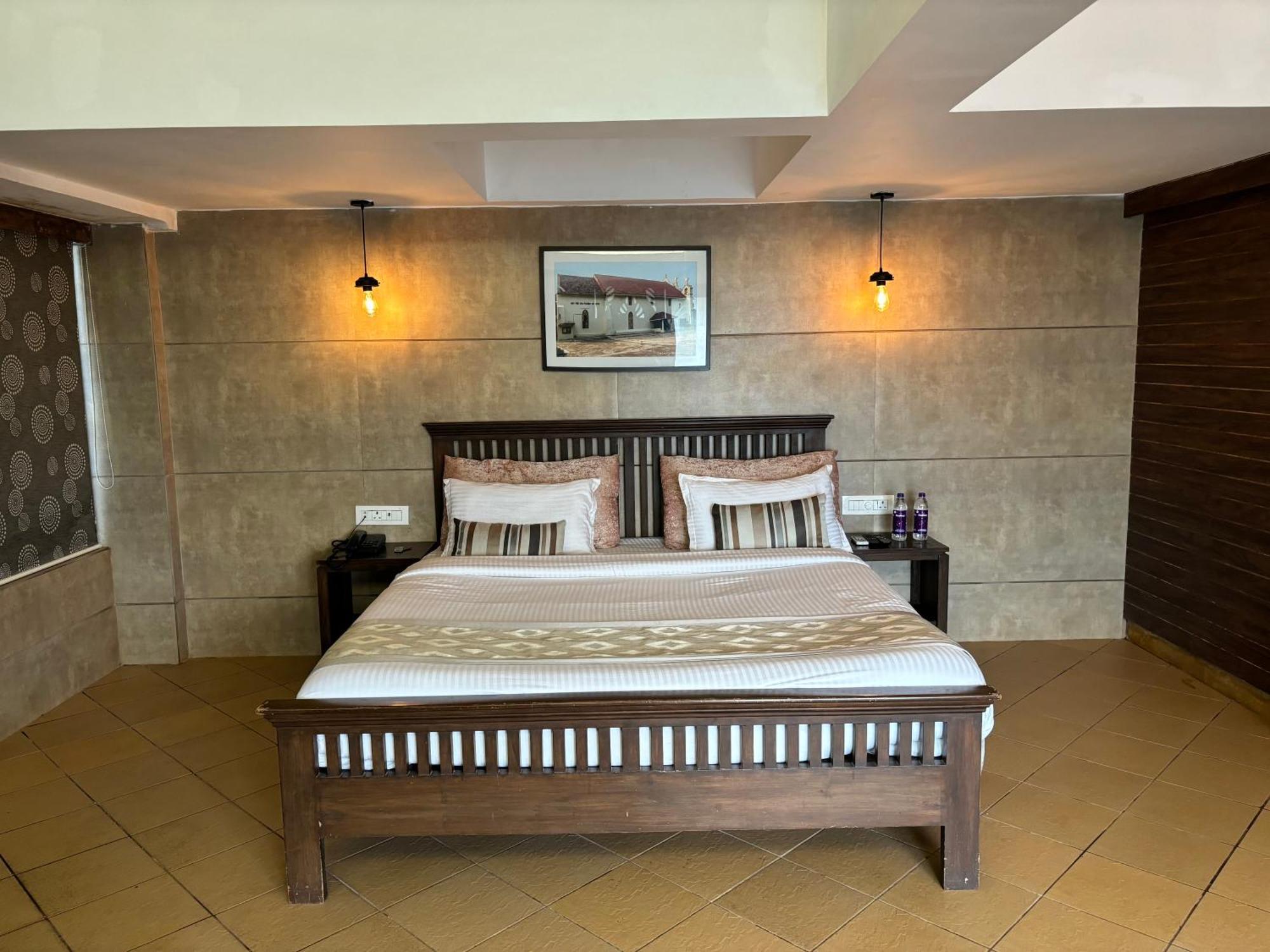 Silverador Resort Thane Exterior foto