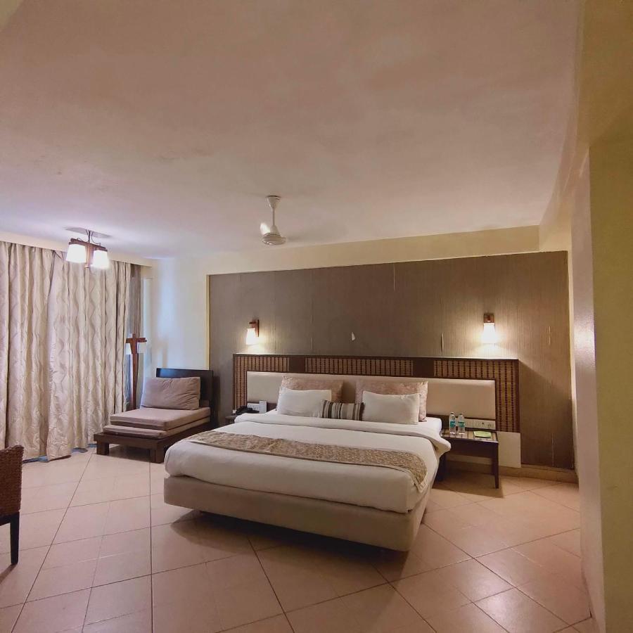 Silverador Resort Thane Exterior foto