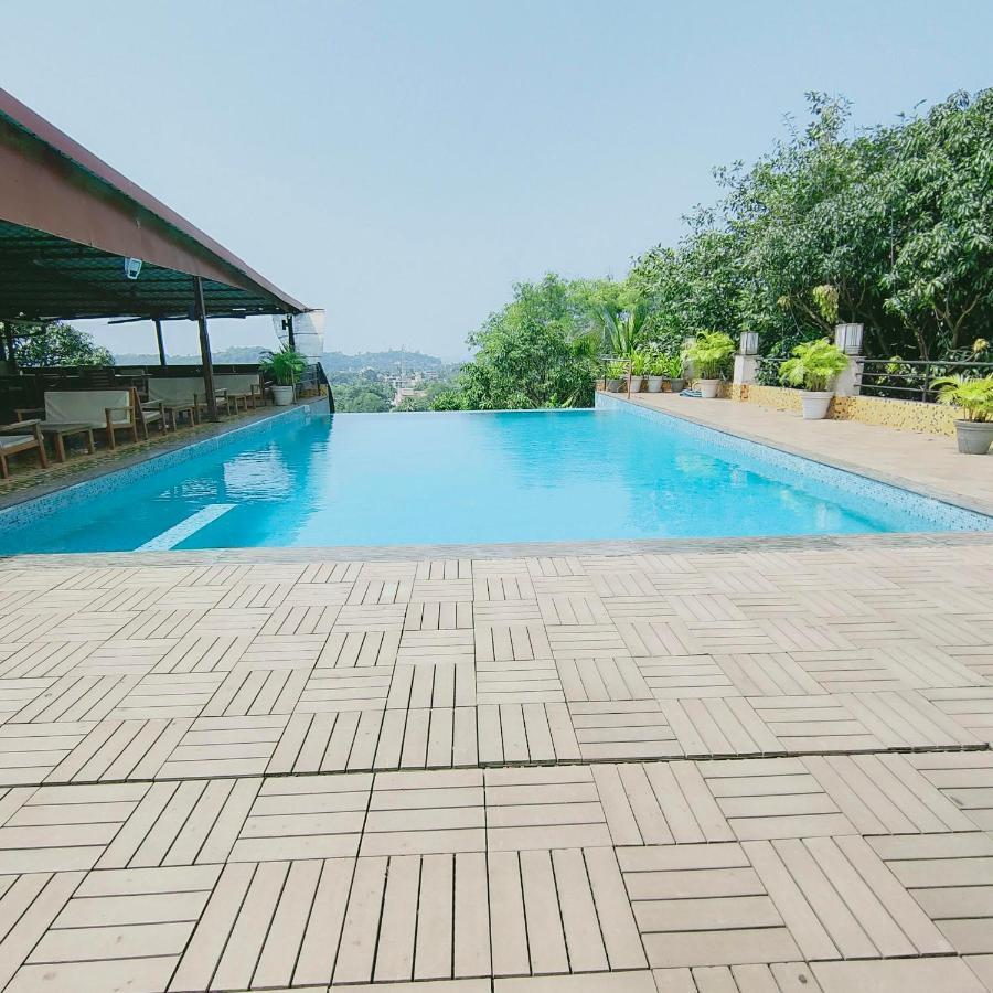 Silverador Resort Thane Exterior foto