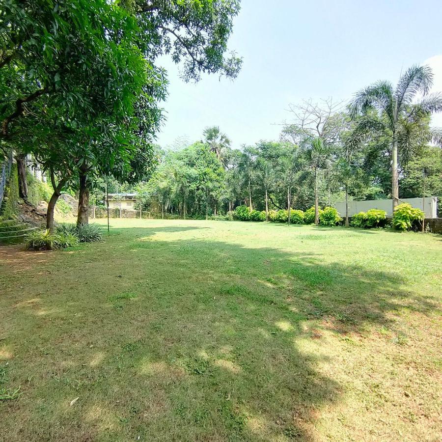 Silverador Resort Thane Exterior foto